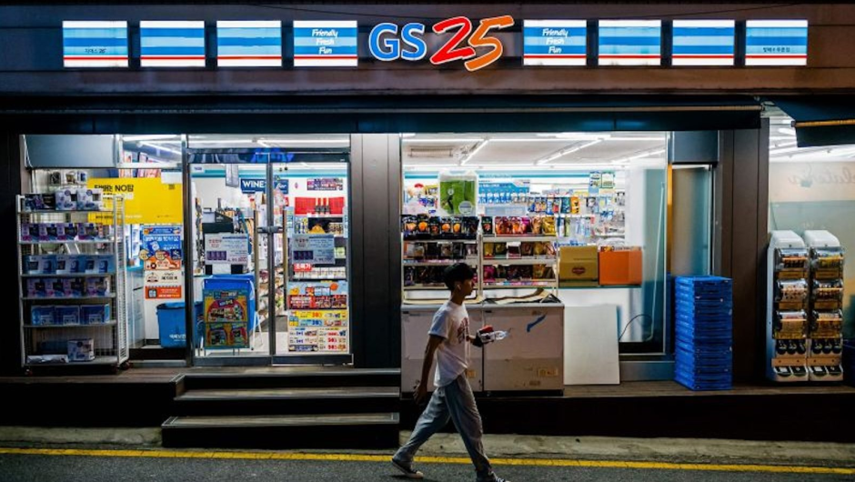 Ramen instantáneo e influencers: así es el exitoso mundo de las tiendas de conveniencia en Corea del Sur